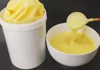 100% Natural Honey Bee Royal Jelly