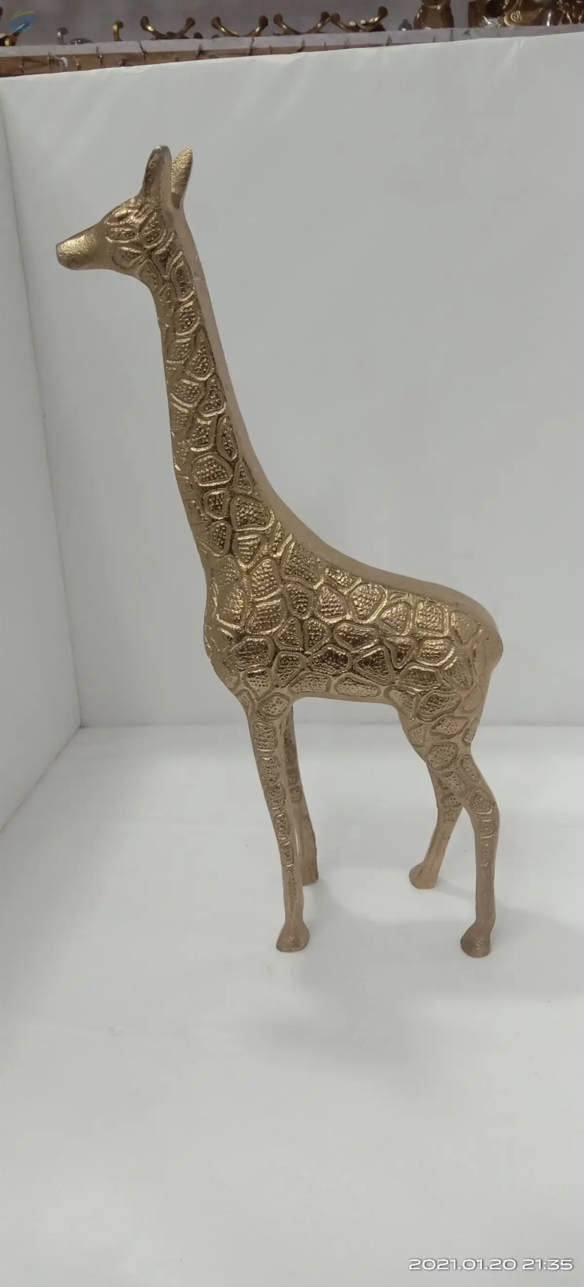 Giraffe Table Decoration In Gold