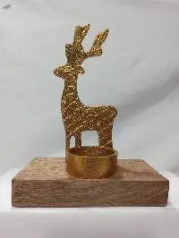 Deer Christmas T-lite Holder With Wooden Base