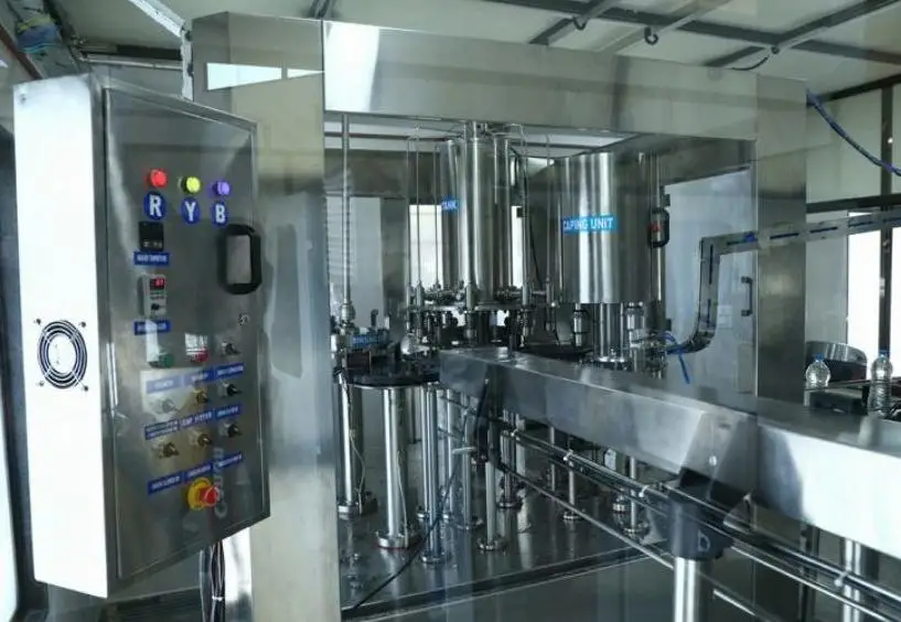 Rinsing Filling Capping Machine