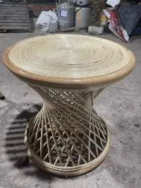 Knitted Round Table