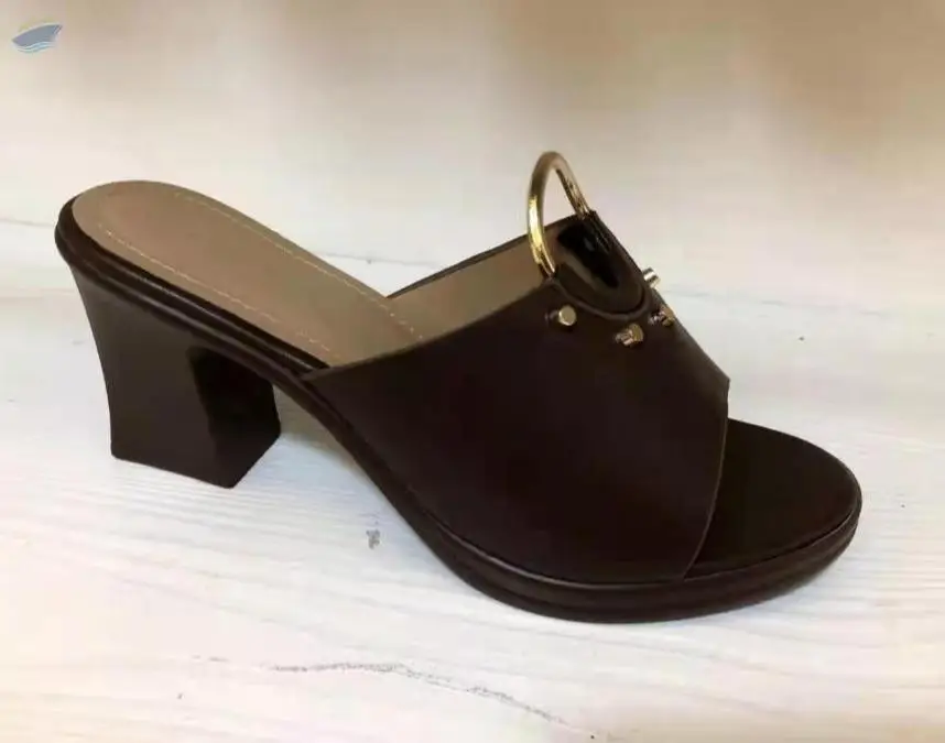 Shuangy Sandal