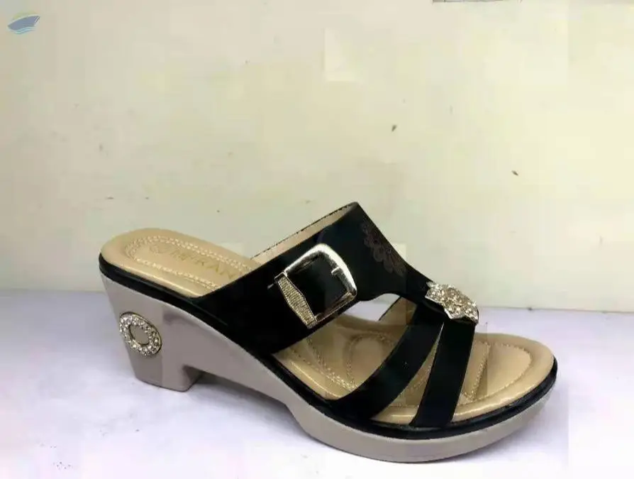 Yuess Sandal
