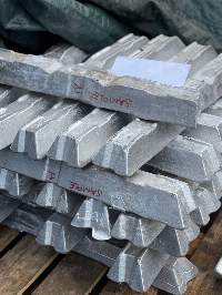 High Grade Pure Aluminum Ingots
