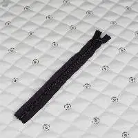 Black Zipper T12 (No. 7)