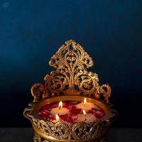 Vrinda Brass Urli