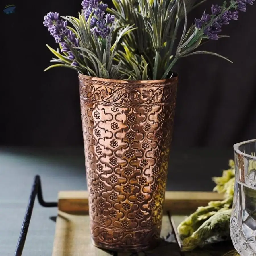 Manahil Glass