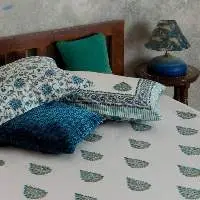 Booti Double Bedsheet With Pillow Covers