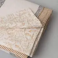 Parakeet Floral Motif Duvet