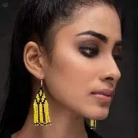 Peelo Dangling Earrings