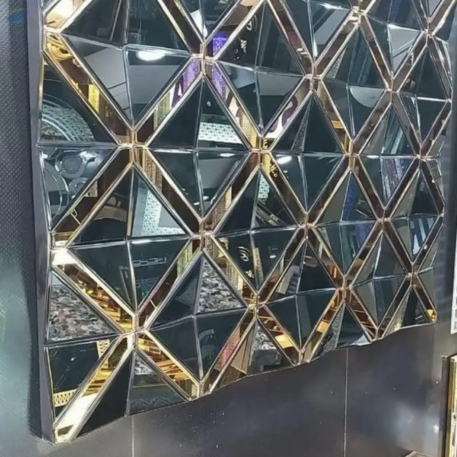 Console Glass Work And Glass Show Pees