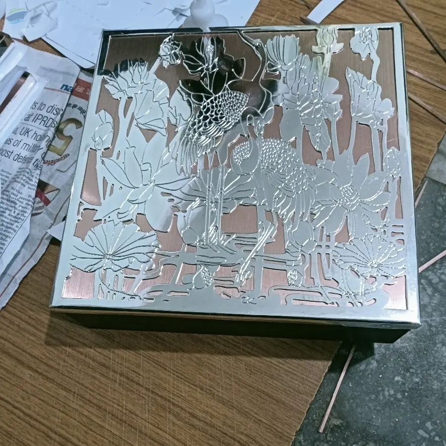 Box Mica Brown