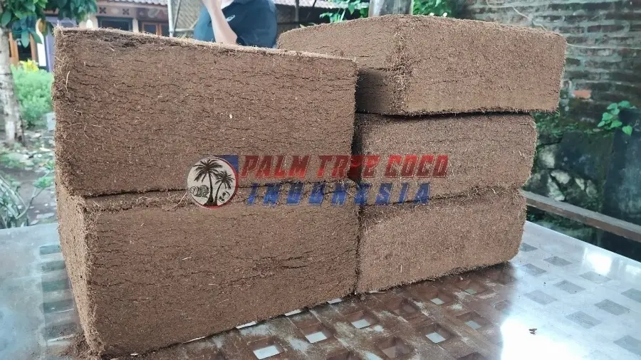 Coco Peat Low EC (Block/Brick)