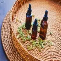 Cardamom Oleoresin 40% Voc Oil Soluble