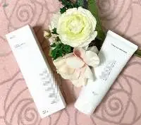 Hypoallergenic Foam Cleansing Cosmetics