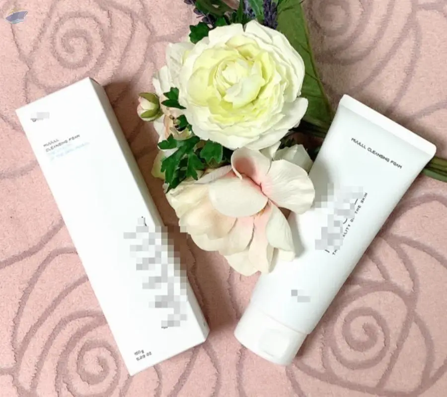Hypoallergenic Foam Cleansing Cosmetics