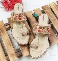 Futcart Women Wedge Slippers