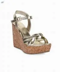Futcart Women Wedge Sandals