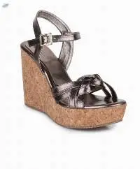 Futcart Women Wedge Sandals