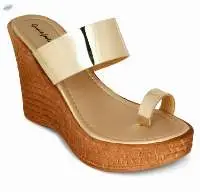 Futcart Women Wedge Slippers