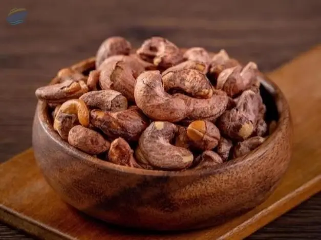 Unpeeled Cashews