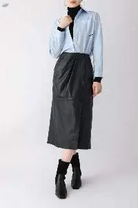 Female Leather Sheepskin Over-The-Knee Skirt