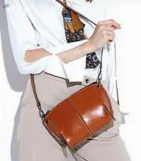 Women's Simple Single Shoulder Crossbody Bag