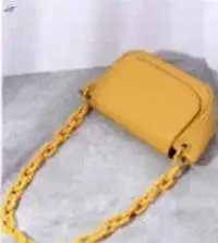 One-shoulder Armpit Acrylic Chain Square Bag