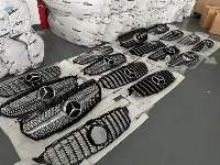 Grilles , Emblems