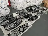 Grilles , Emblems