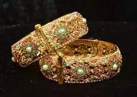 High Quality Designing Bangles In Jadau