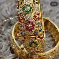 Gold Finishing Hyderabadi Jadau Kade/bangles