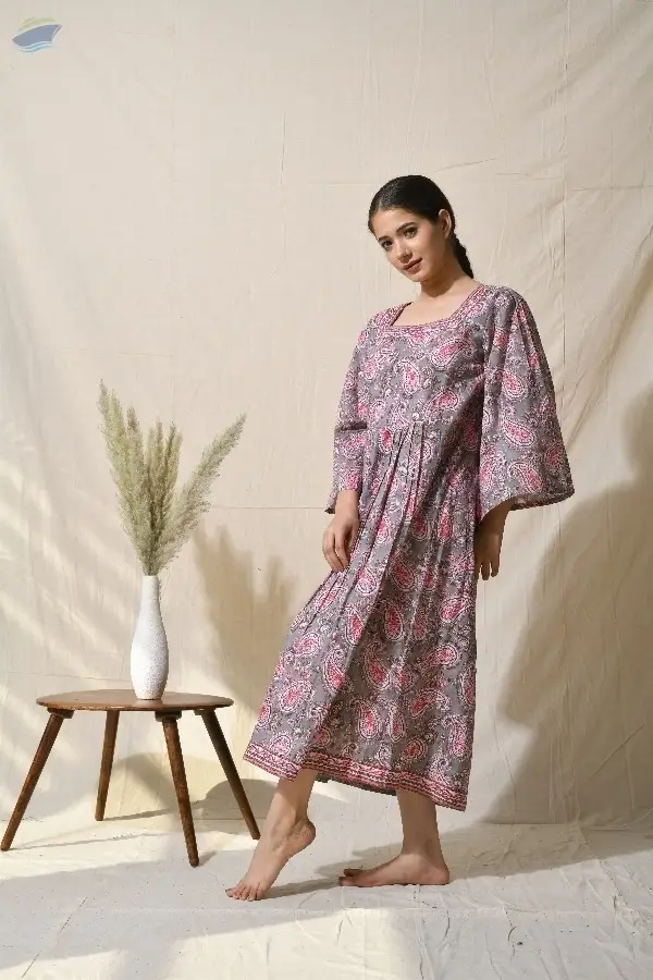 Ladies Suits & Kurtis