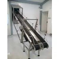 Two-level feeding conveyor-transporter