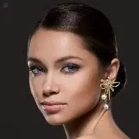 Ladies Pearl Rhinestone Dangle Earrings