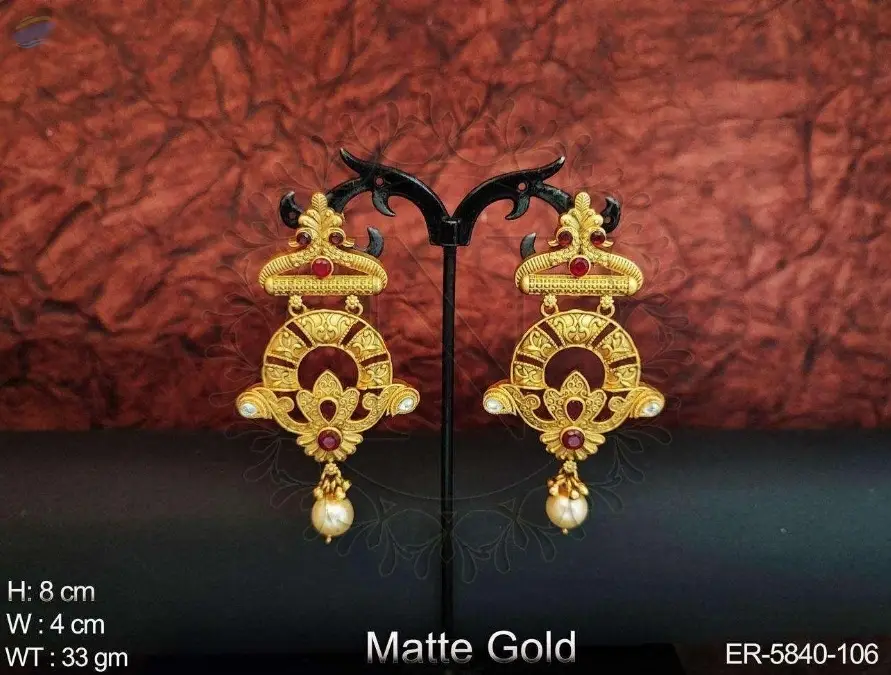Matte Gold Earring
