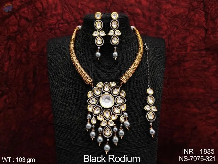 Kundan Necklace Set