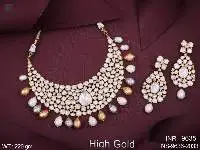 Kundan Necklace Set