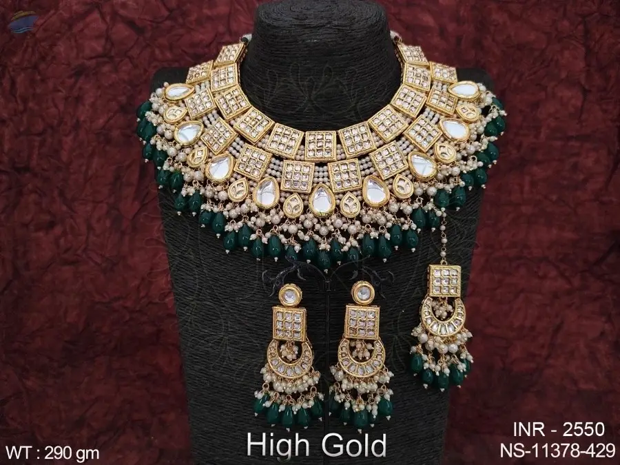 Kundan Necklace Set