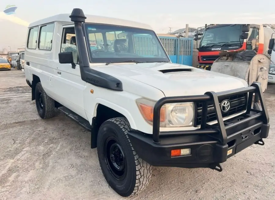 Toyota Land Cruiser 70 Trooper