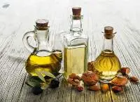 Almond Oil & Walnut Oil
