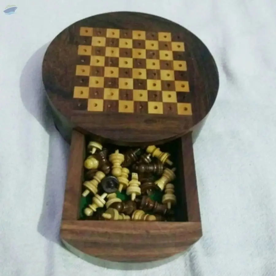 Wooden Chess Game Round Shape