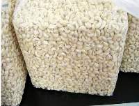 Raw Cashews or Cashew Kernels