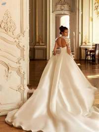 Modern Floor-Length Wedding Dresses