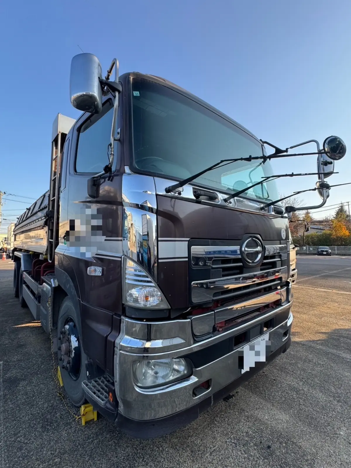 USED Japanese Makers Trucks , Trailers