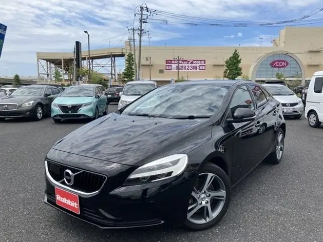 2017 Volvo v40