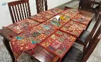 Table Runner Set