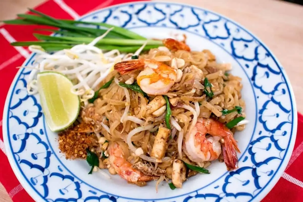 Traditional Pad Thai,  Salted Egg Flavor