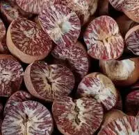 Split and Whole Betel Nuts (Arecha Catechu)