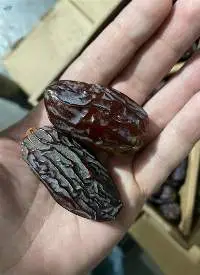 Medjoul Dates